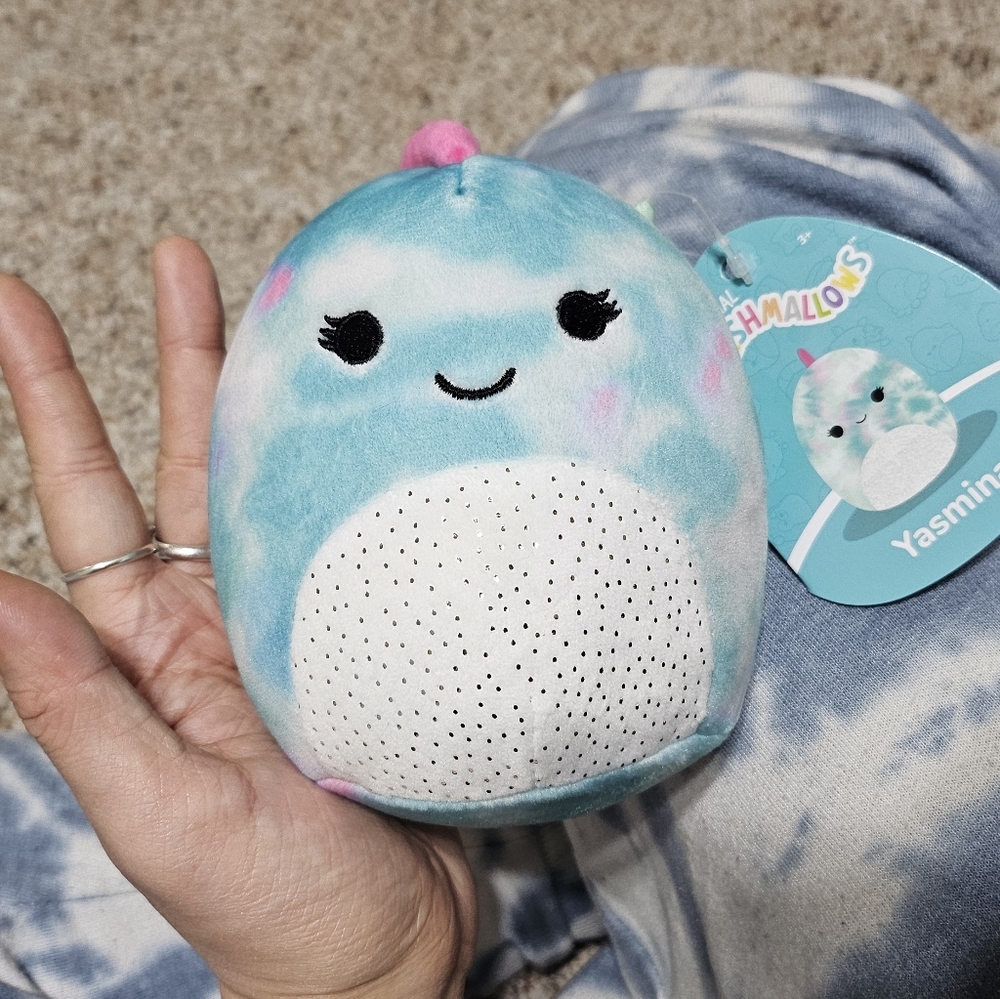 Squishmallows Yasmina Tie-dye Lizard